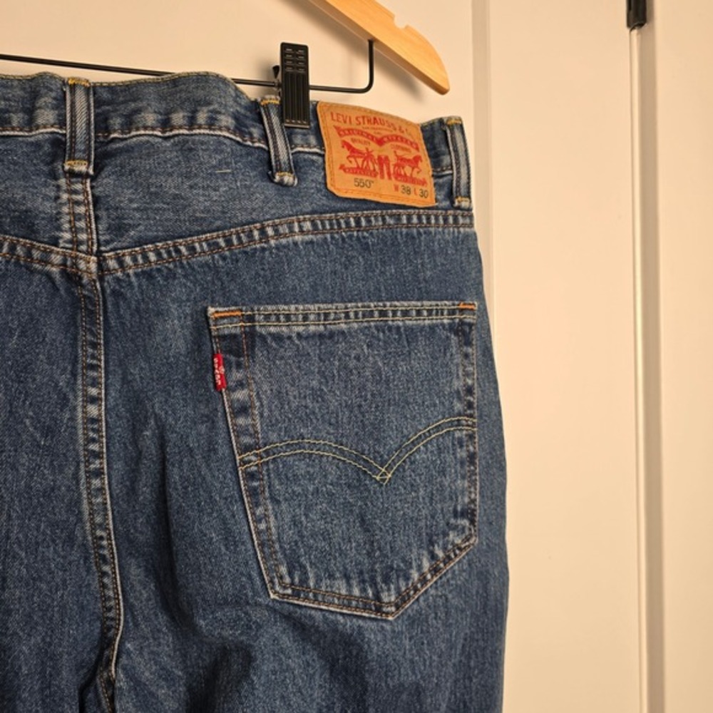 Levi Strauss 550 Jeans W38 L30 Blue Denim Relaxed Fit Basic Essential - Picture 10 of 16
